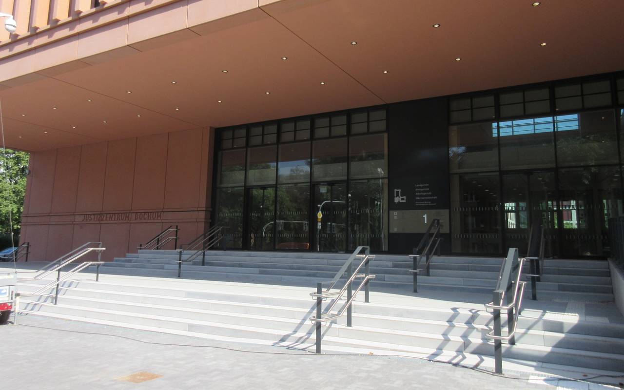 Justizzentrum Eingang