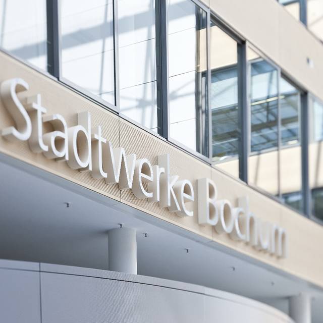 Der Stadtwerke-Schriftzug am Kundencenter der Stadtwerke Bochum.