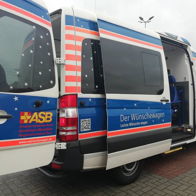 Der Wünschewagen des ASB