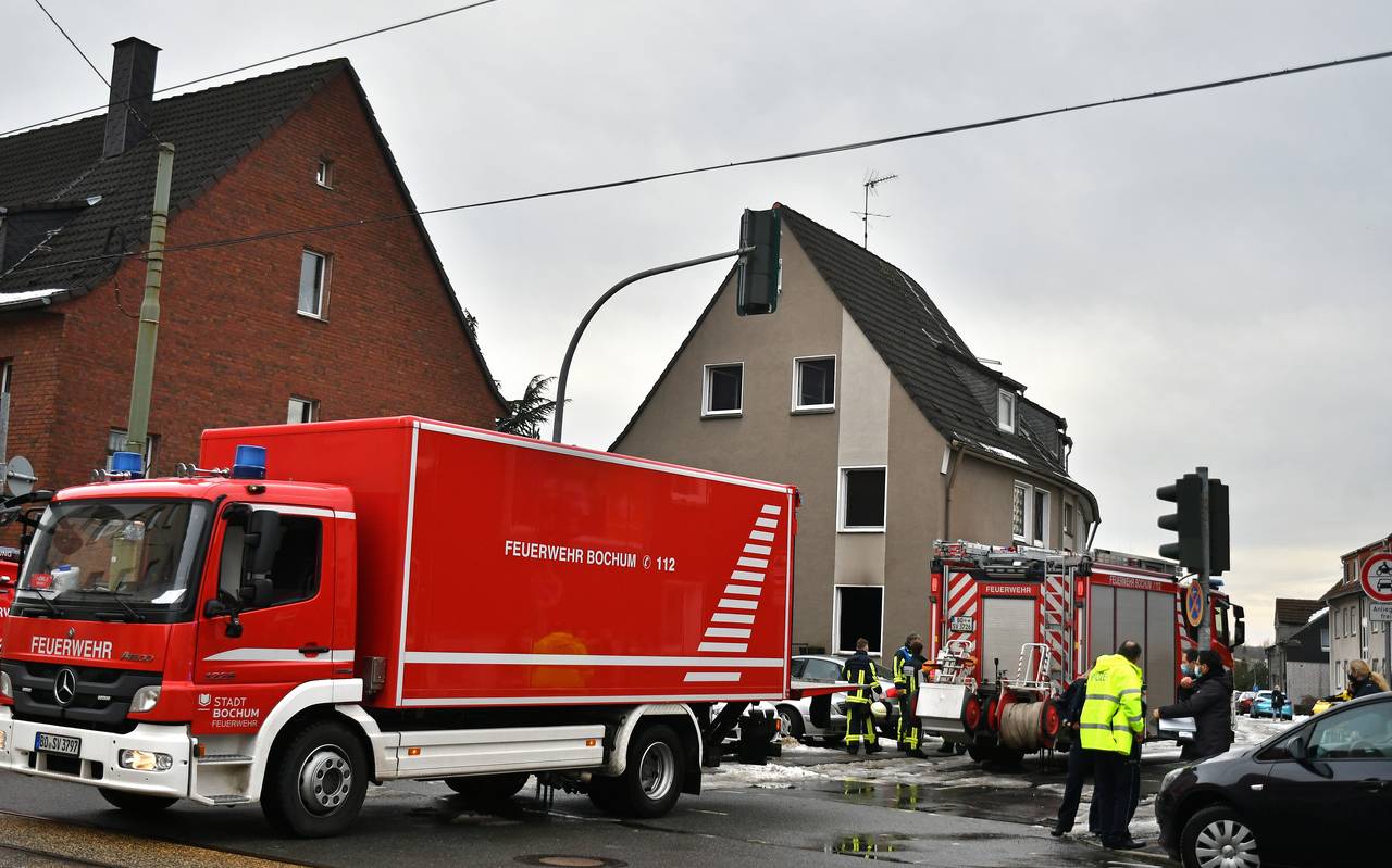 Frau stirbt bei Wohnungsbrand in Bochum-Wattenscheid