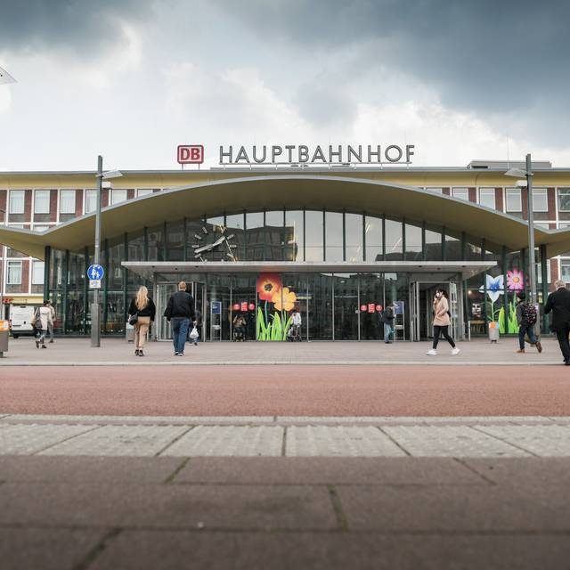 Frontansicht Bochumer Hauptbahnhof