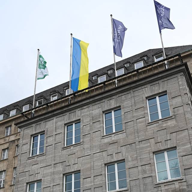 Flaggen Bochum und Ukraine