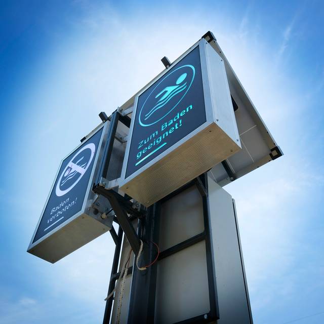 Bade-Ampel an der Ruhr in Bochum-Dahlhausen