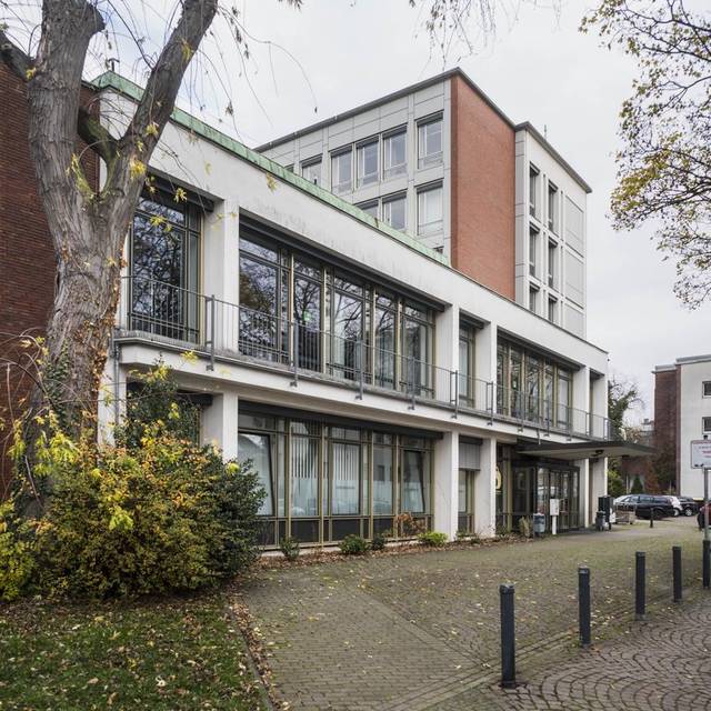 Finanzamt von außen