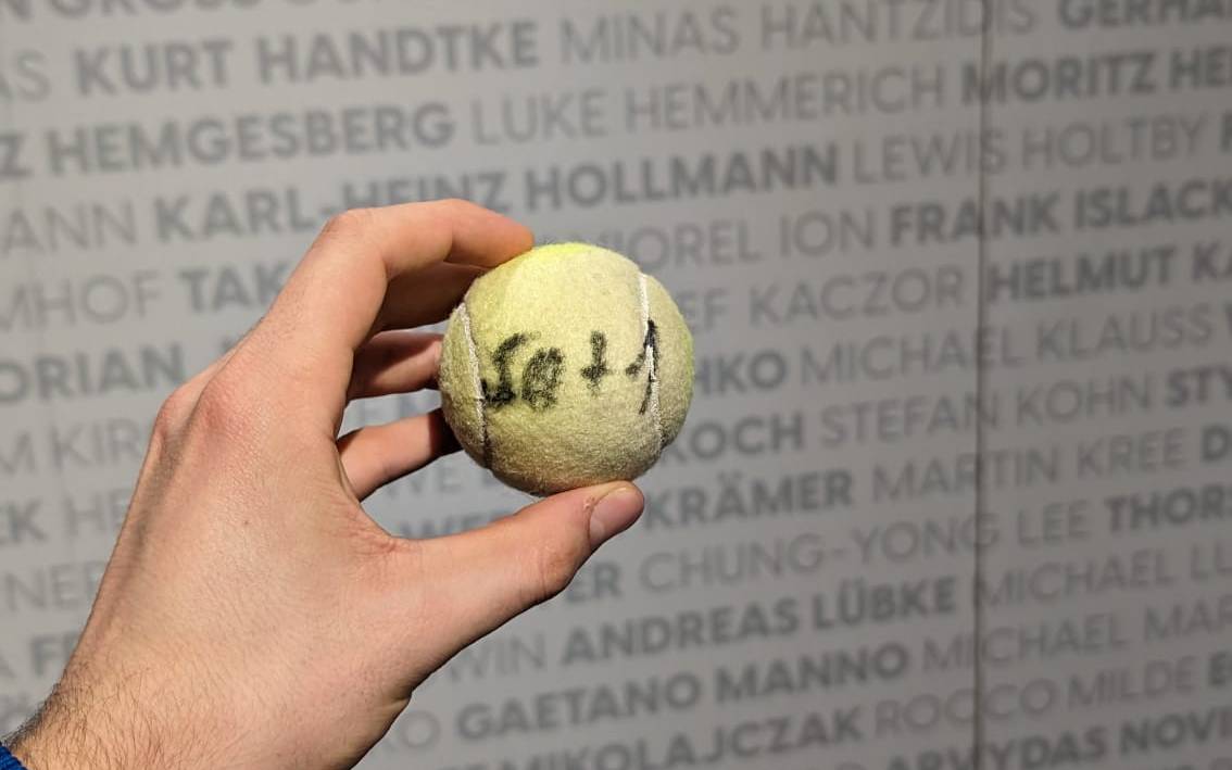 "50+1"-Tennisball