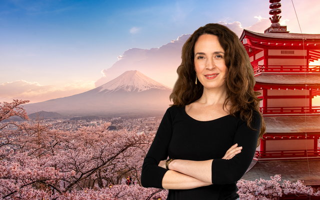 Anuschka Big in Japan