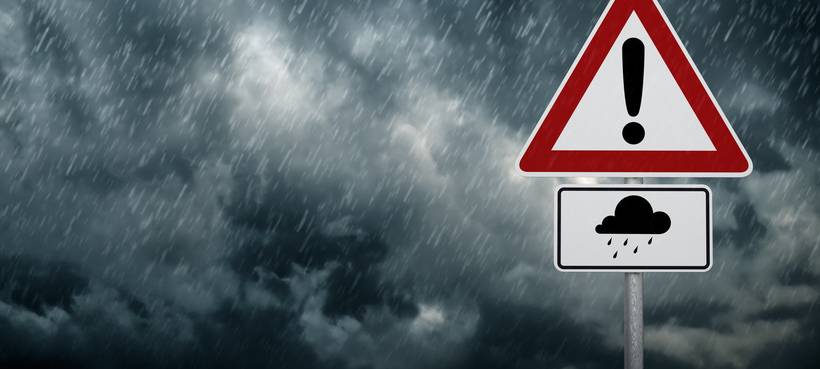 Orkantief Zeynep: Etliche Einsätze, Straßen dicht