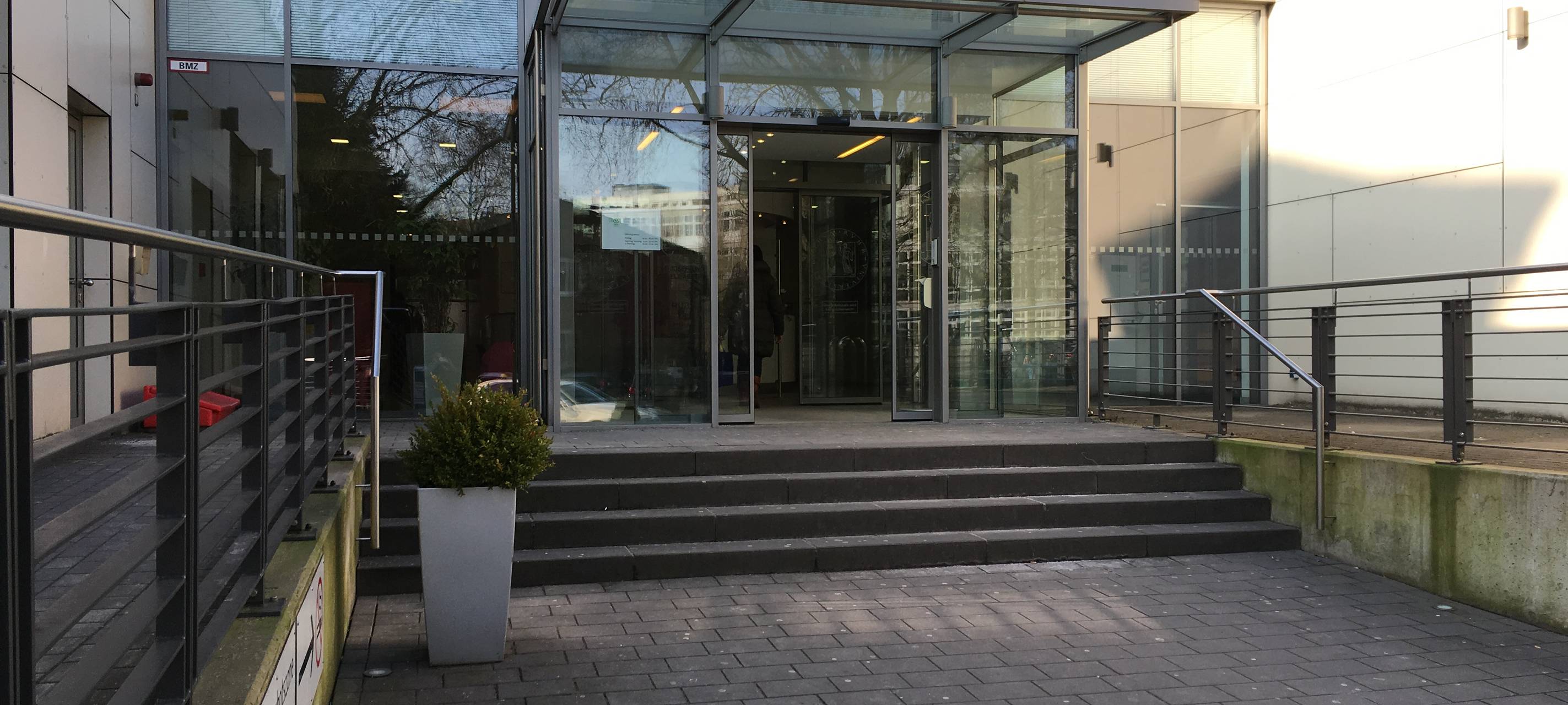 Elisbeth Krankenhaus, Eingangsbereich, Bochumer Innenstadt