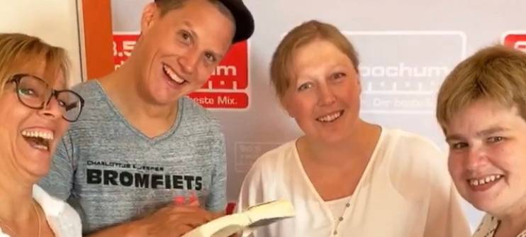 Frühstück mit Büchern