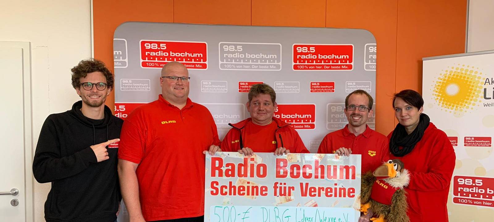 Auch die DLRG Langendreer/Werne e.V. hat sich einen Check abgeholt. Für einen neuen Notfallrucksack.