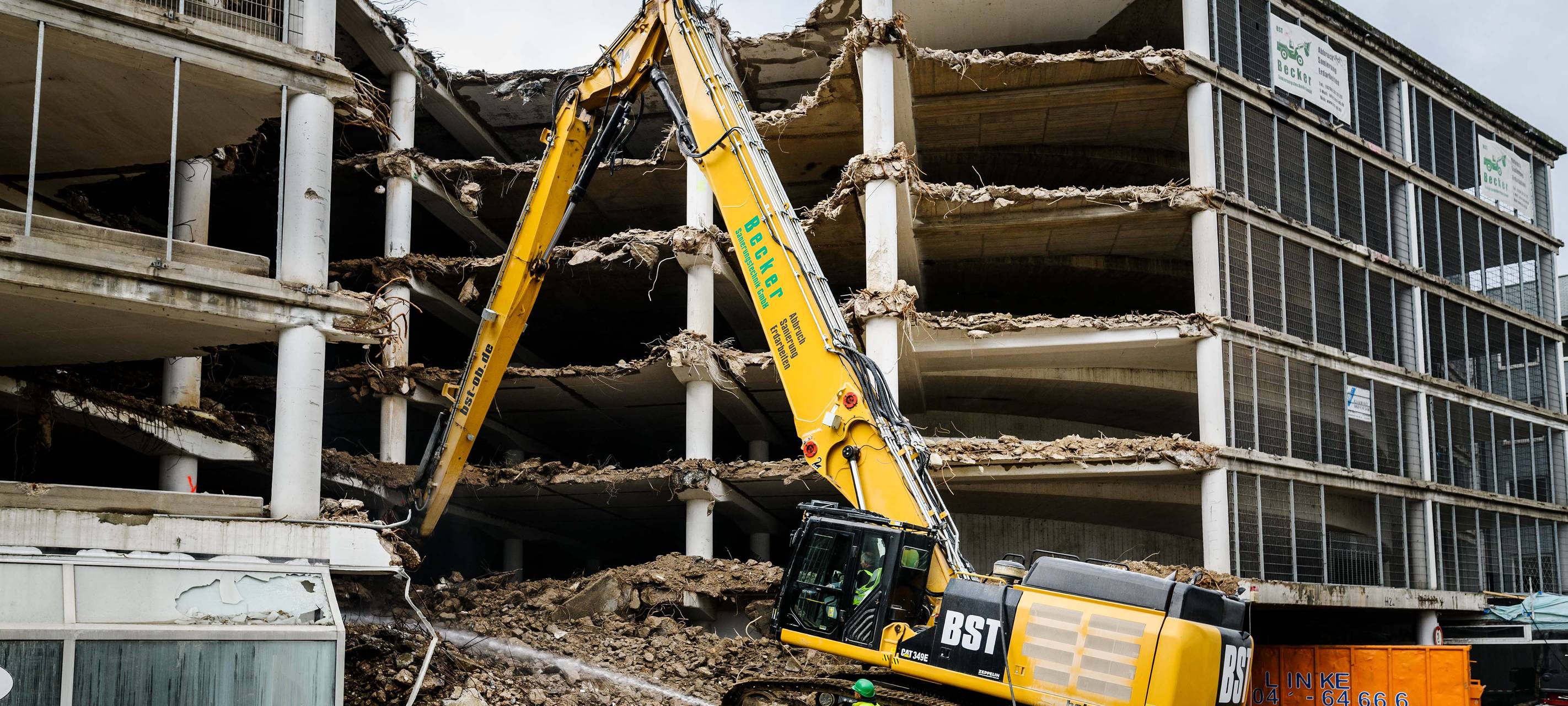 Das Parkhaus P7 wird abgerissen am 10.10.19 in der Bochumer innenstadt