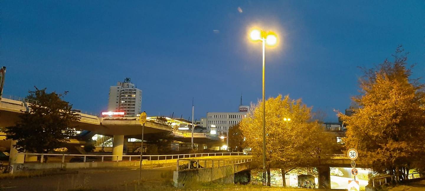 Uni-Center Bochum: Modernisierung und einige Umzüge