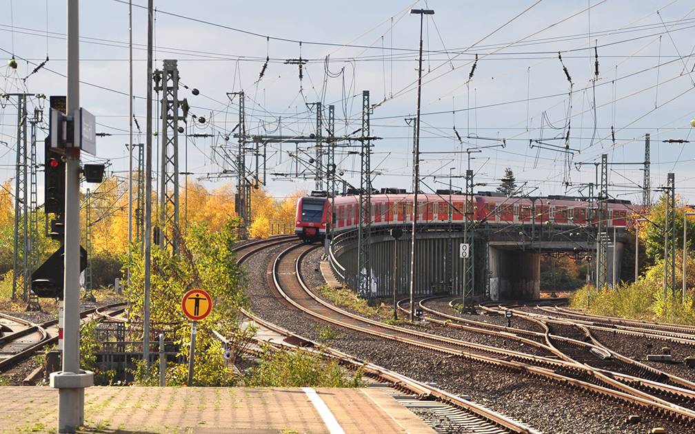 Bahnstrecke Zwischen Duisburg Und Essen Gesperrt Radio Bochum
