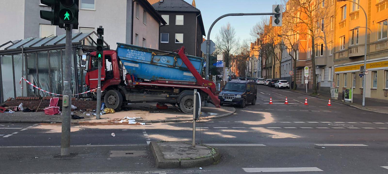 LKW-Fahrer nach schwerem Unfall gestorben