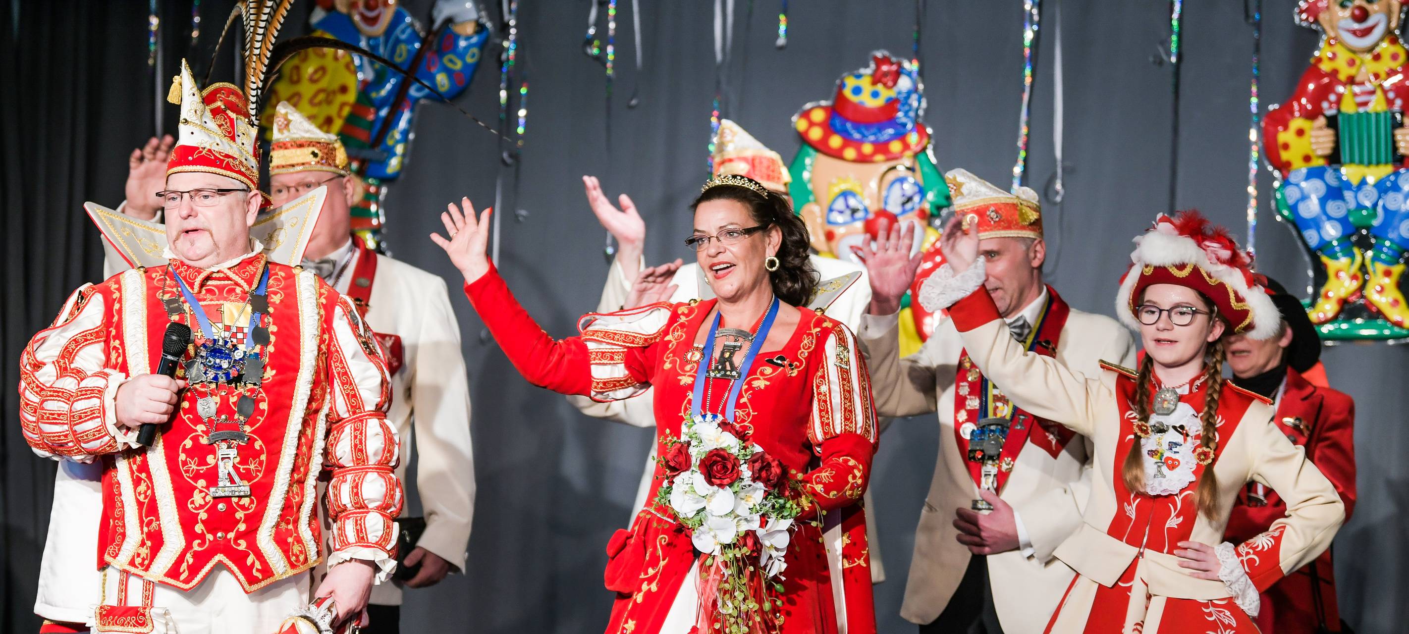 Das Wattenscheider Prinzenpaar Prinz Bodo I und Prinzessin Alexandra I tritt auf beim Frühschoppen der GroBoKa