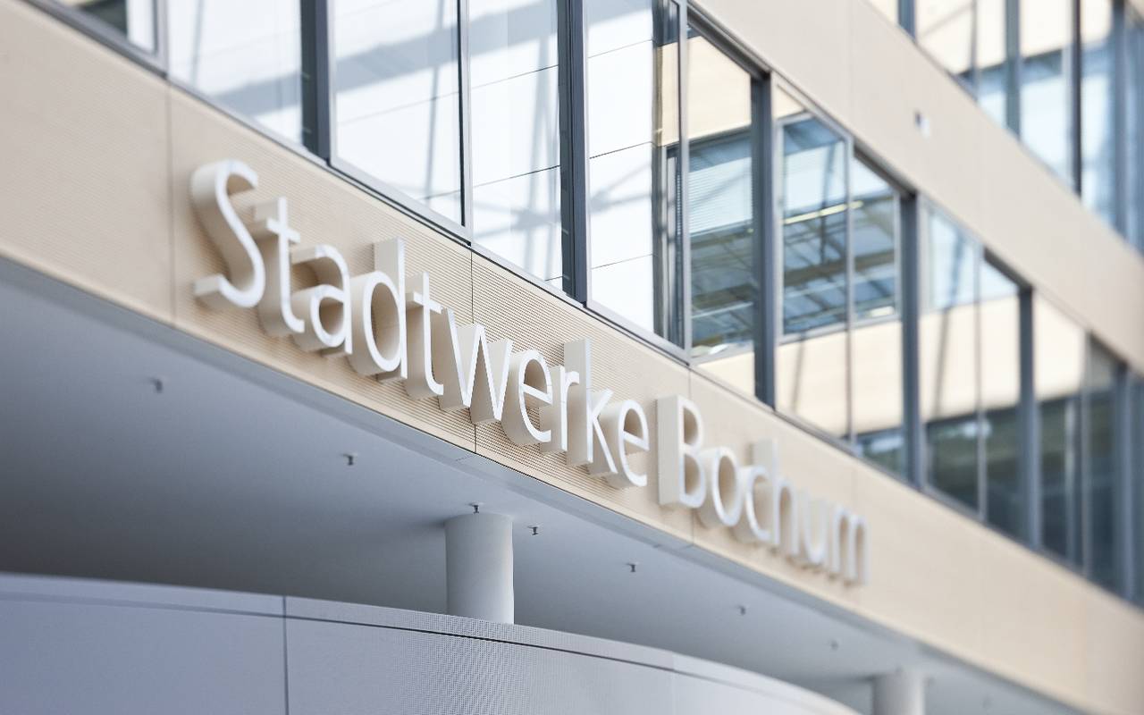 Der Stadtwerke-Schriftzug am Kundencenter der Stadtwerke Bochum.