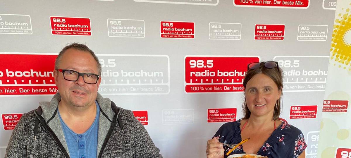 Lecker Pommes und lecker Dips - am Tag der Pommes!