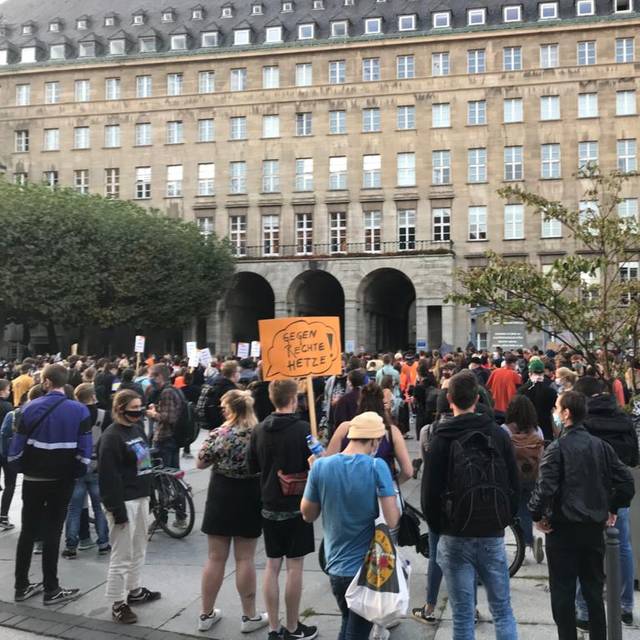 Bochumer*innen demonstrieren für die Aufnahme von Geflüchteten aus Moria