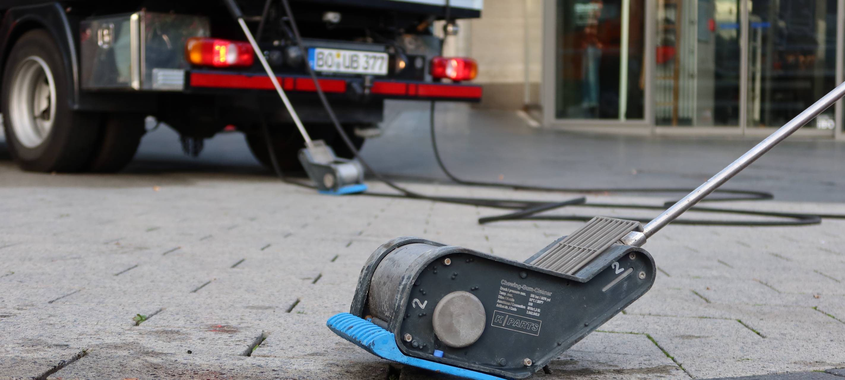 USB-Bochum: Neue Kaugummientfernungs-Maschine