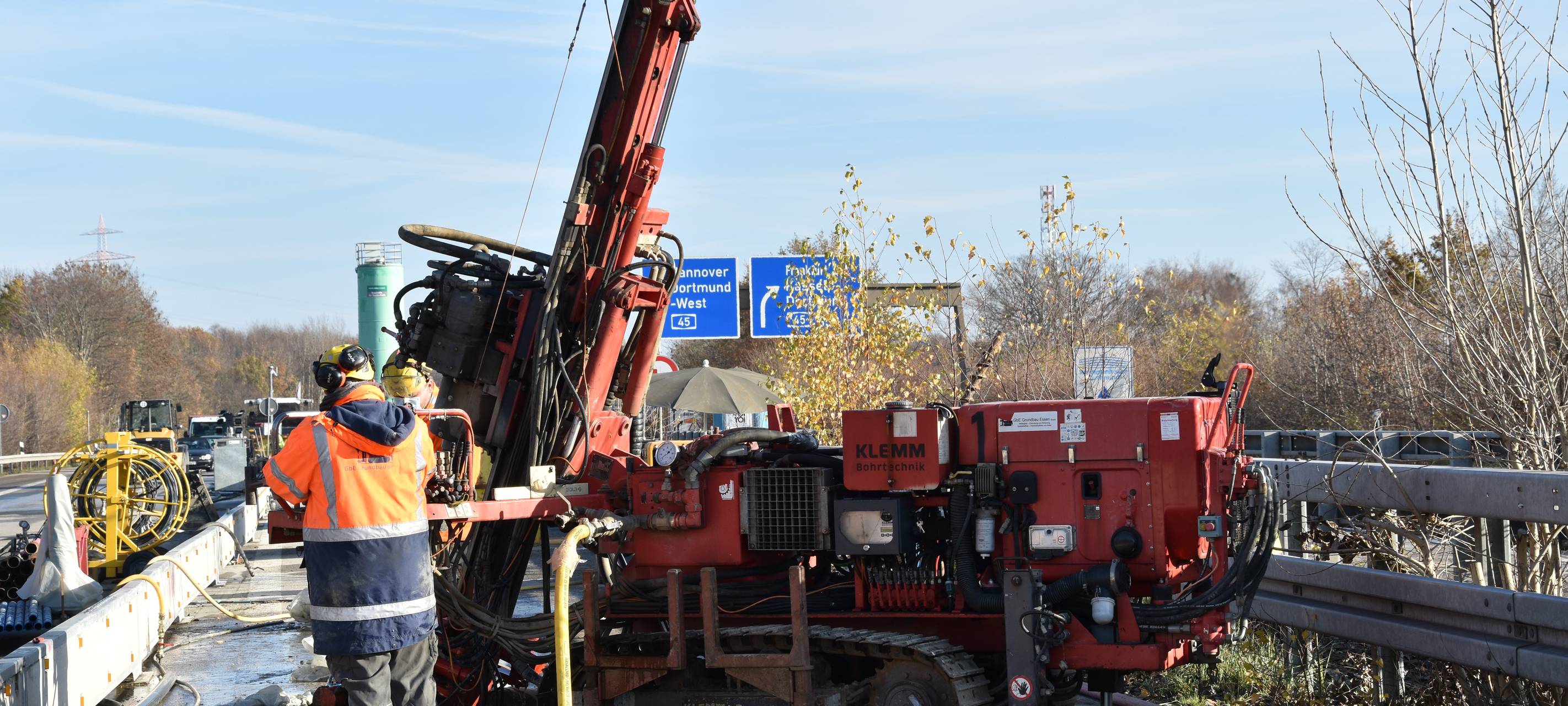 Arbeiten auf der Autobahn