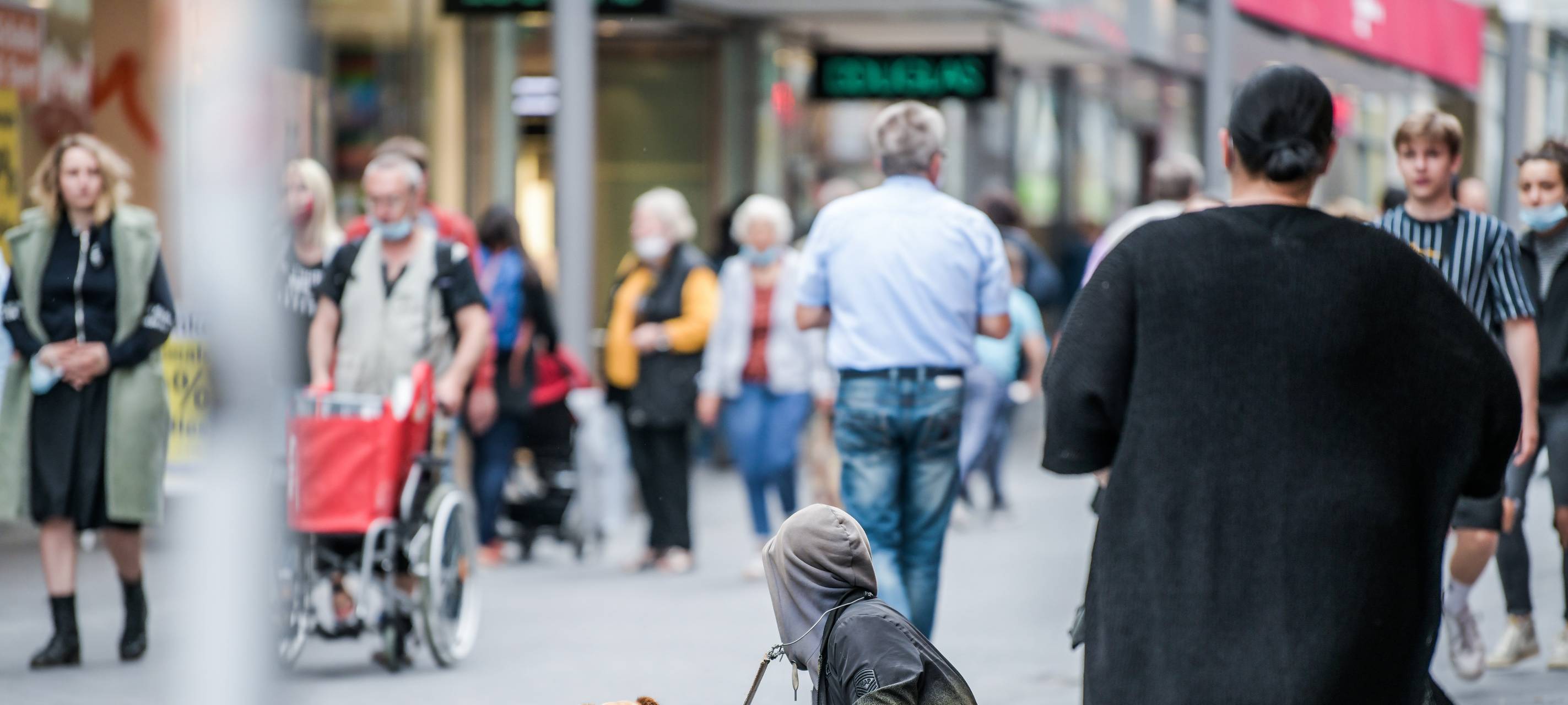 Ein Obdachloser in der Bochumer Innenstadt