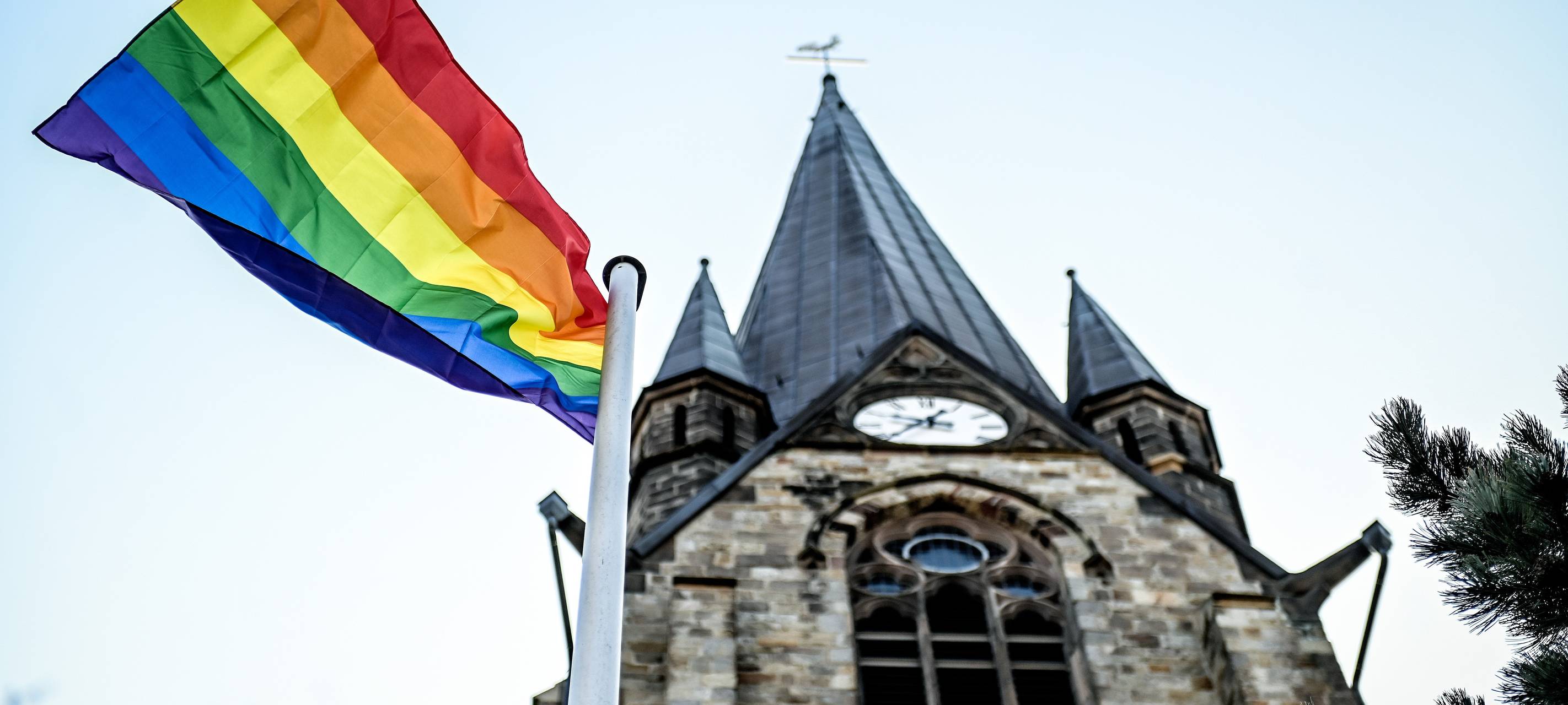 Ruhrbistum unterstützt Outingkampagne "OutinChurch"