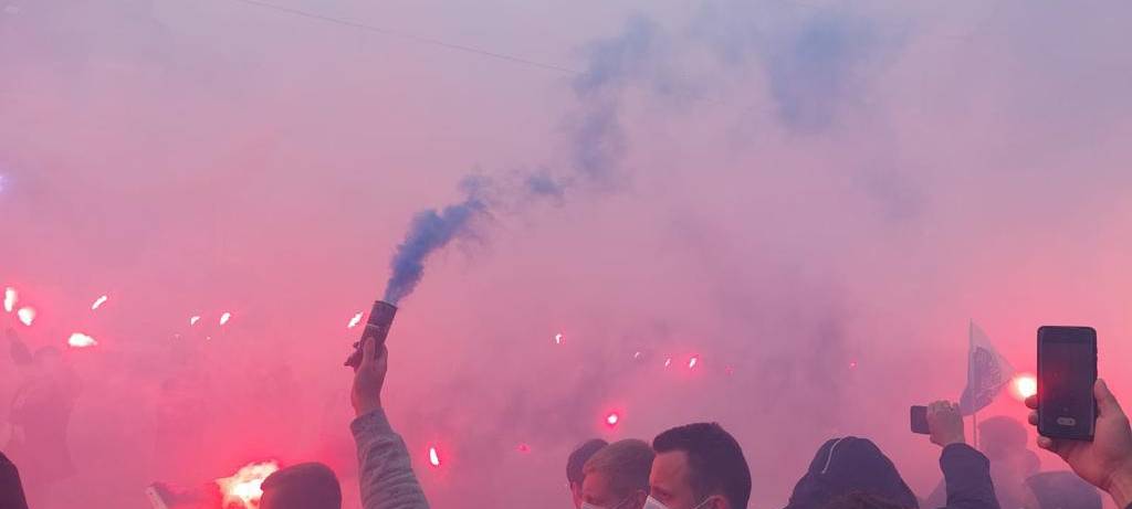 Bochum: 5000 VfL-Fans verabschieden Mannschaft nach Nürnberg