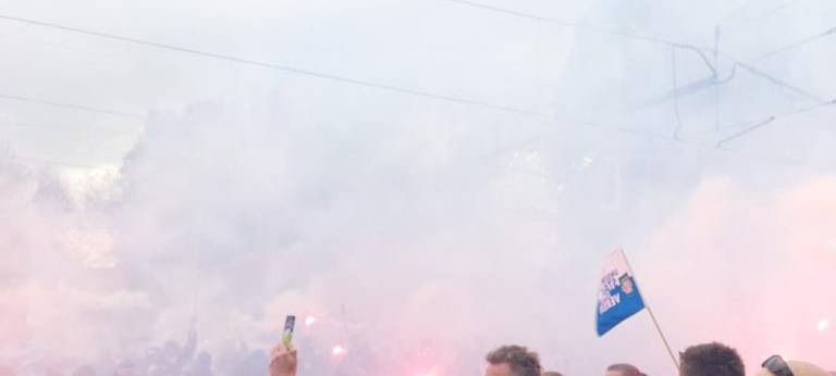 Bochum: 5000 VfL-Fans verabschieden Mannschaft nach Nürnberg