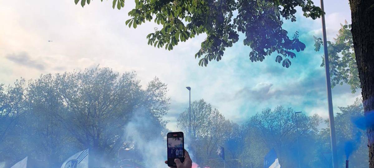 Bochum: Tausende VfL Fans auf den Straßen