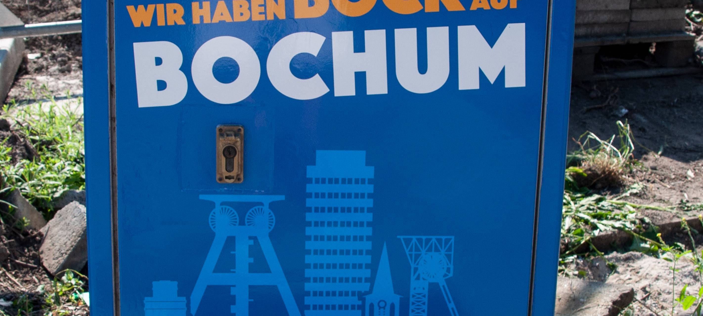 Ein mit dem Slogan "Bock auf Bochum" bemalter Stromkasten in Bochum-Grumme