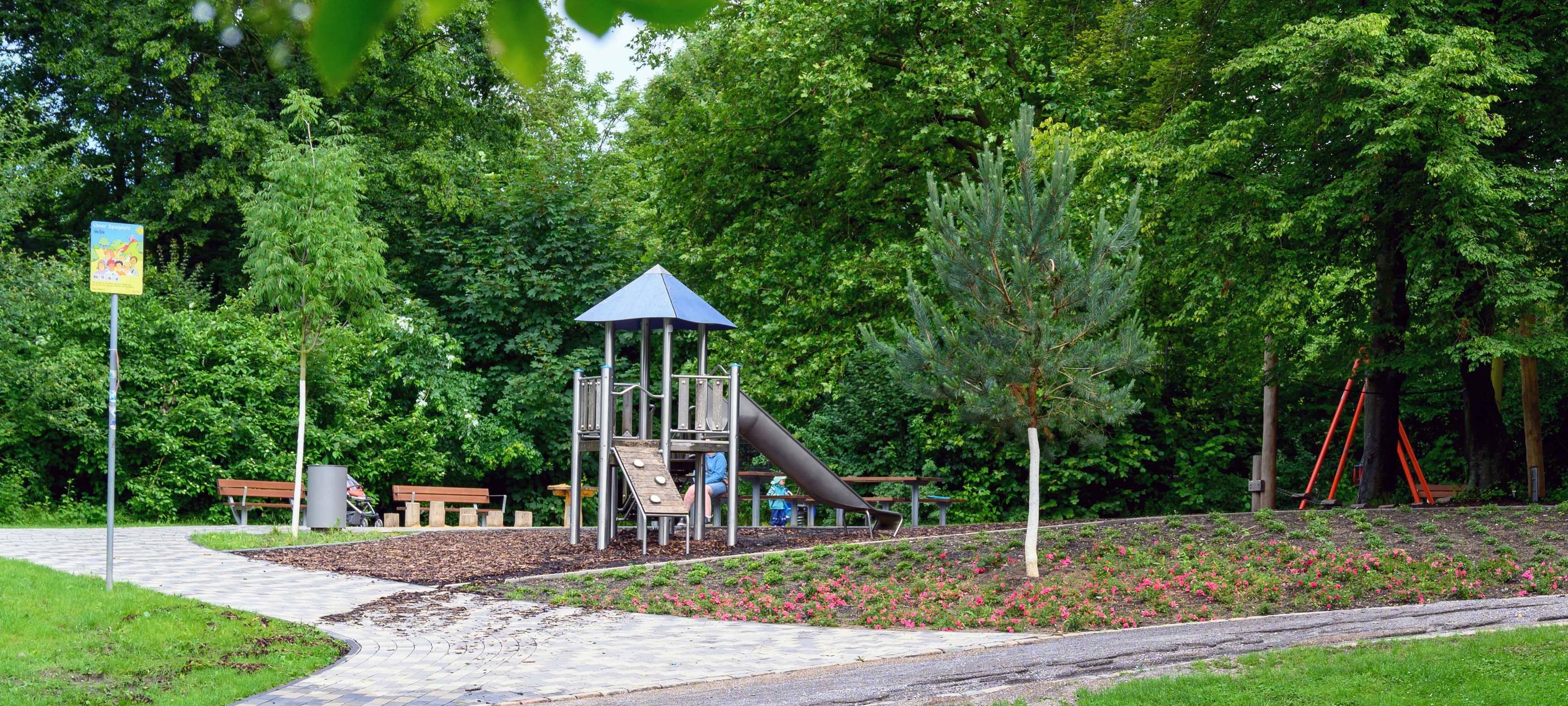 Neue Spielgeräte im Volkspark Langendreer