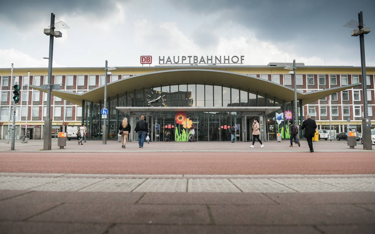 Frontansicht Bochumer Hauptbahnhof