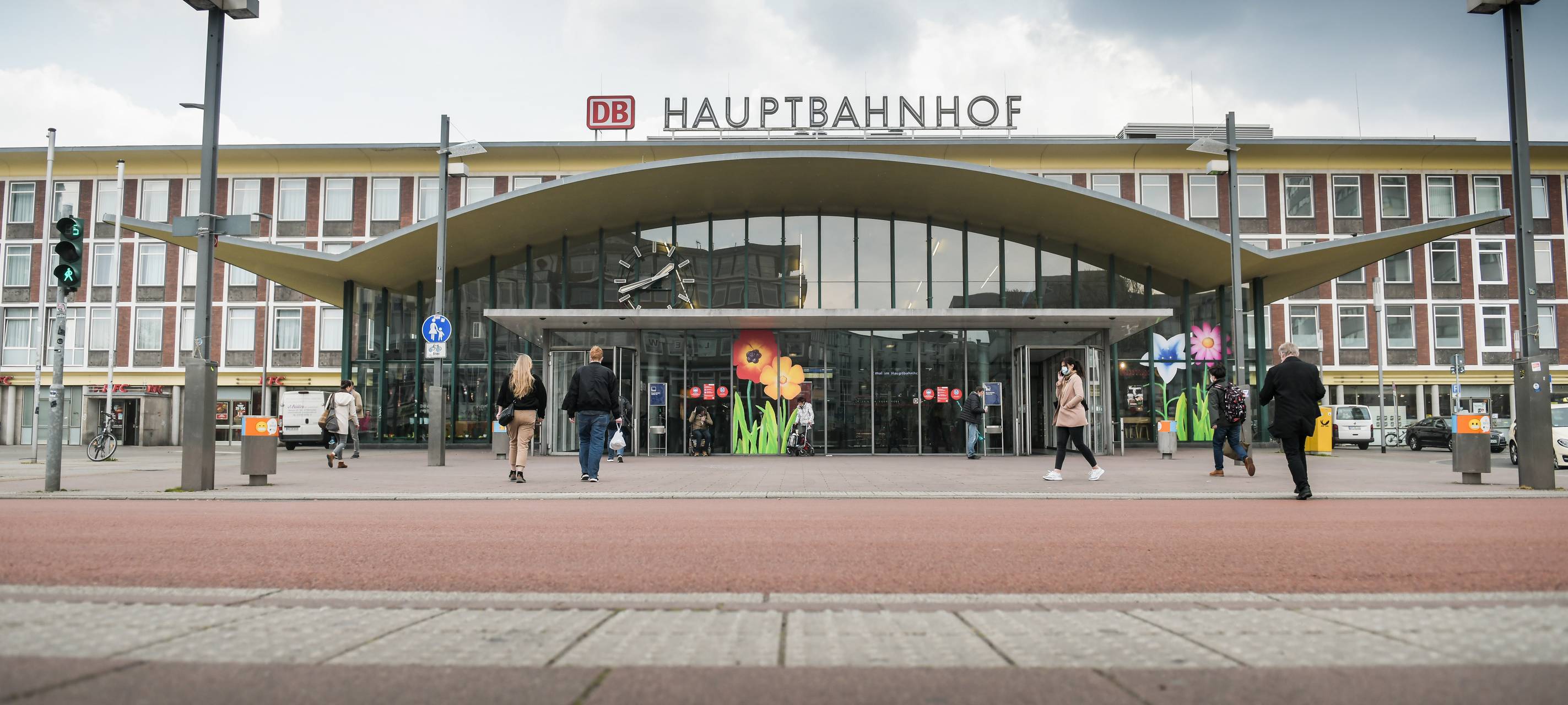 Frontansicht Bochumer Hauptbahnhof