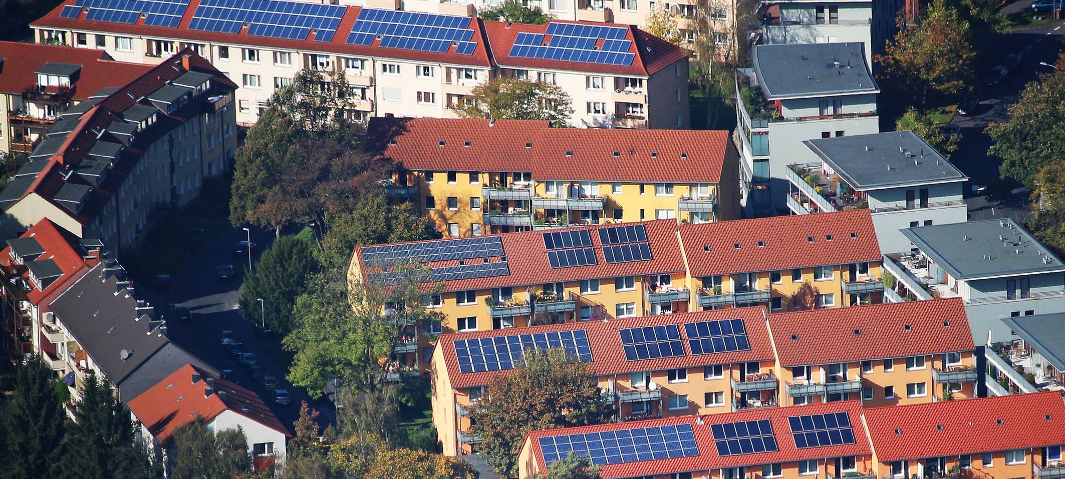 Photovoltaik-Anlagen auf Mehrfamilienhäusern