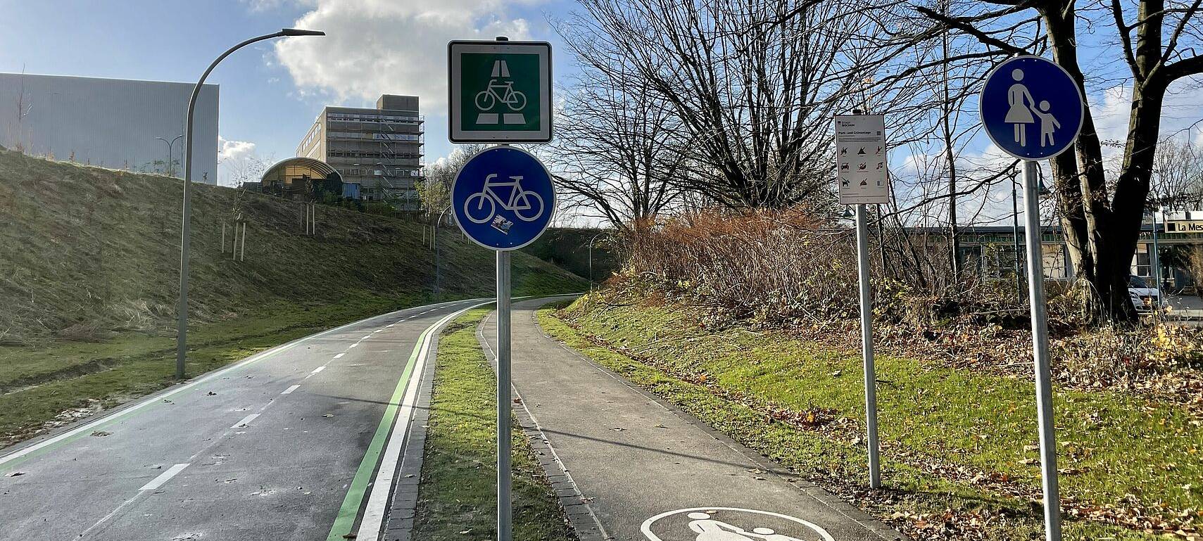 Der leere Radschnellweg RS 1 in Bochum