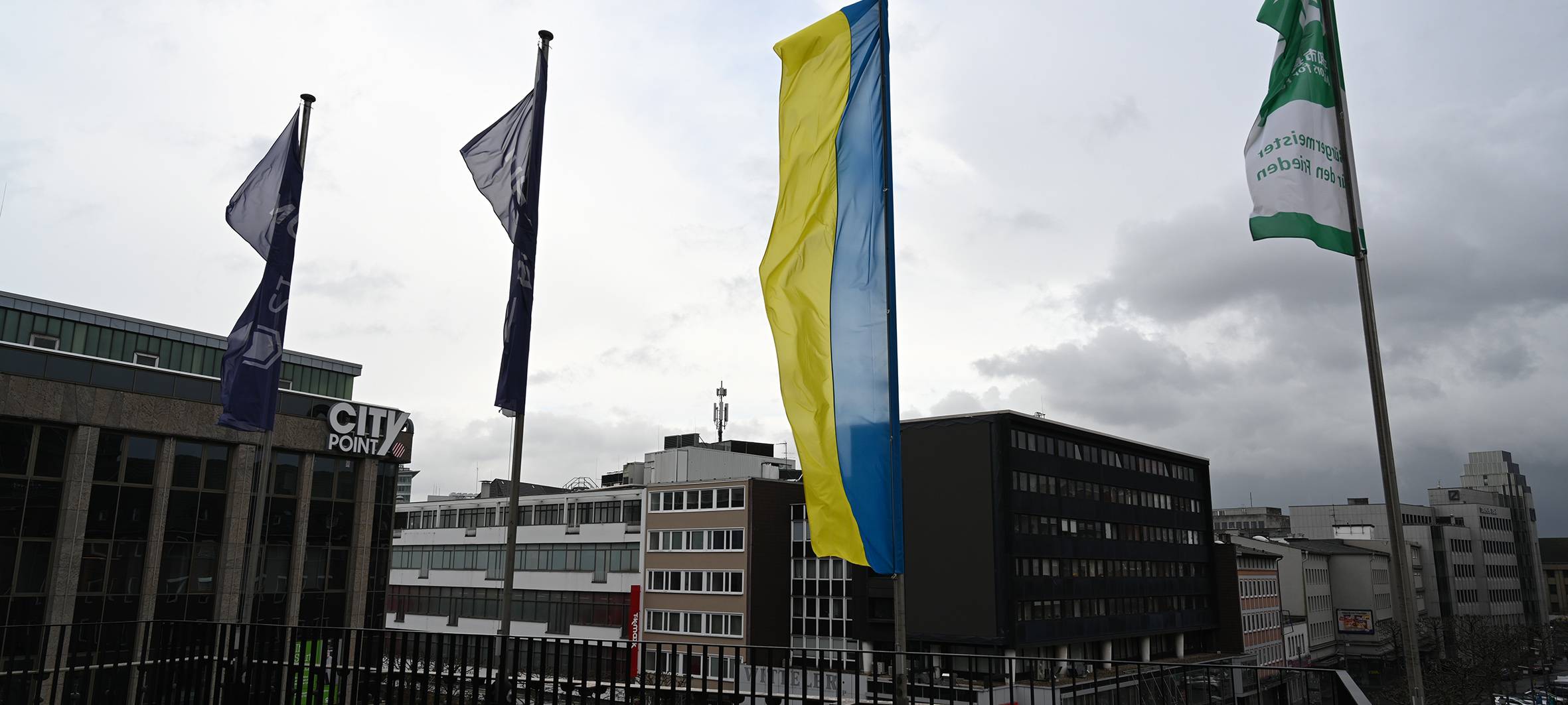 Flaggen Bochum und Ukraine