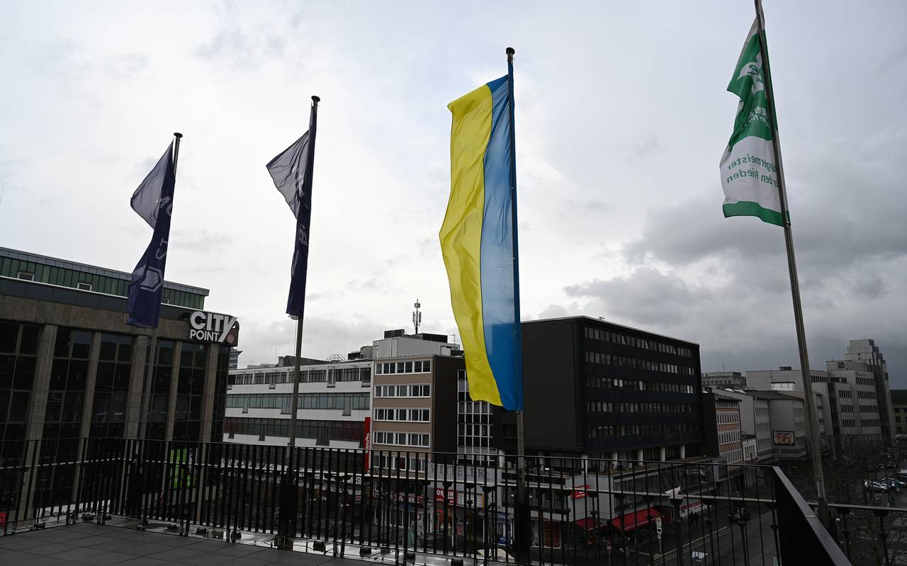 Flaggen Bochum und Ukraine 