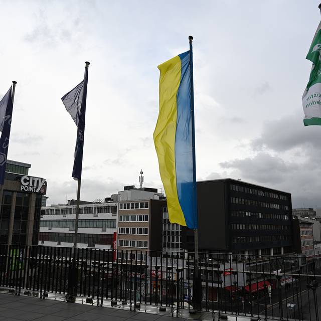 Flaggen Bochum und Ukraine 
