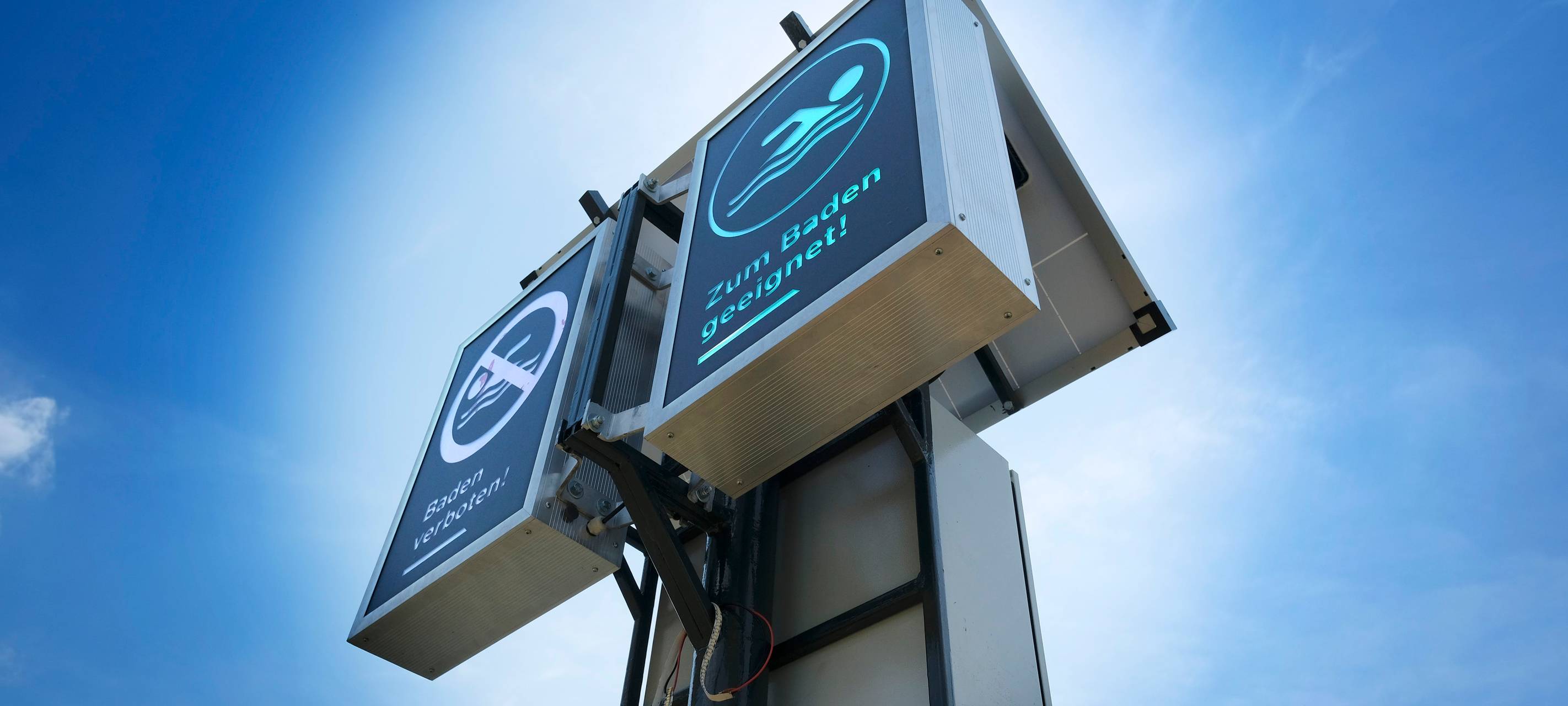 Bade-Ampel an der Ruhr in Bochum-Dahlhausen