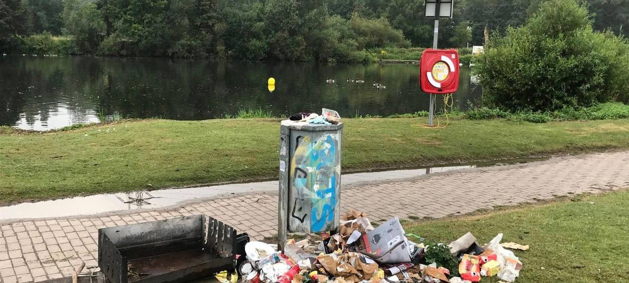 zugemüllte Badestelle Dahlhausen