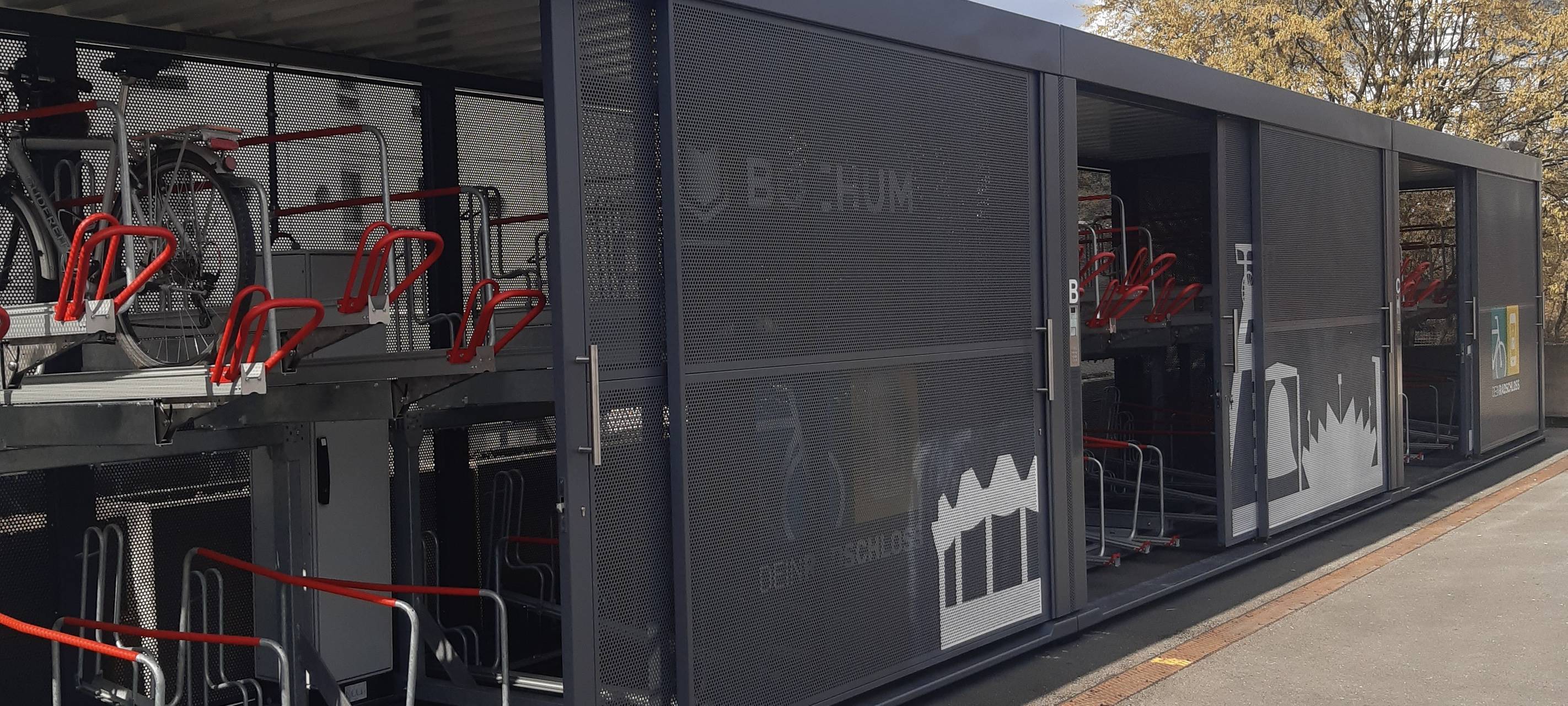 Bochum: Parkplätze fürs Fahrrad am Buddenbergplatz