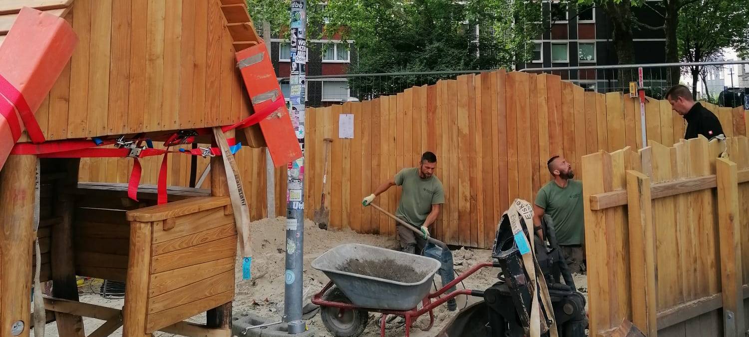 Neues Spielhäuschen in Bochum Ehrenfeld