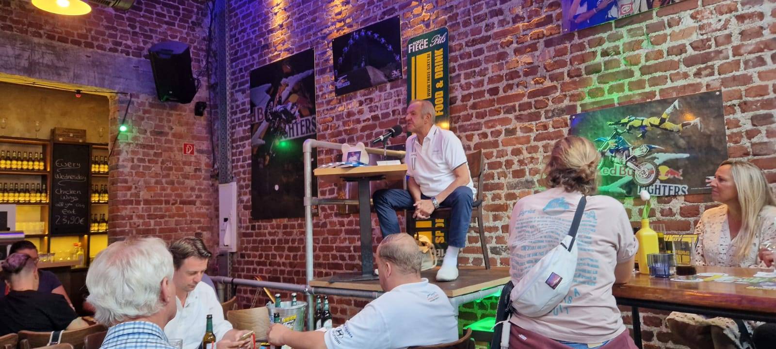 Günther liest in Bochum für Lichtblicke