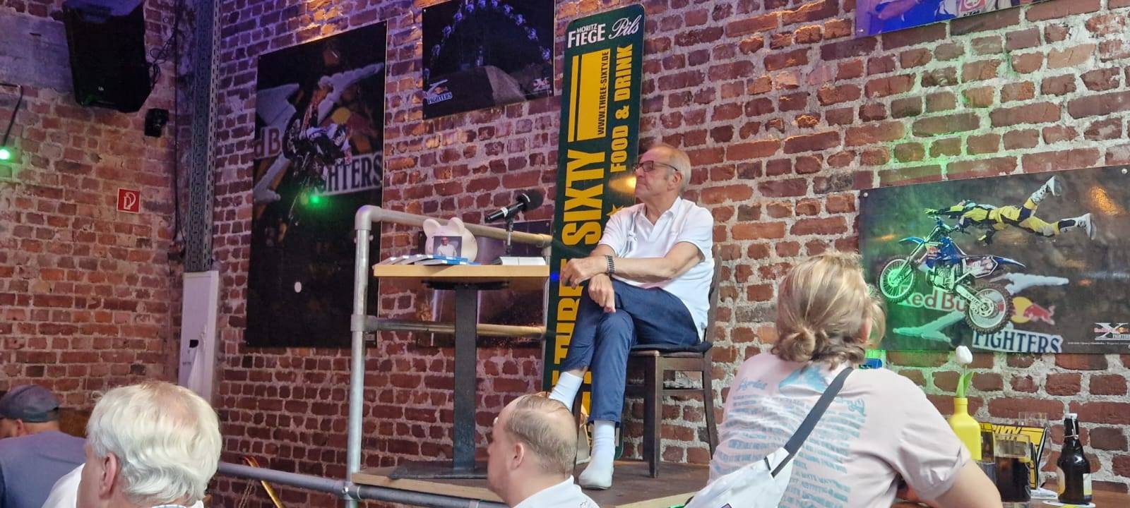 Günther liest in Bochum für Lichtblicke