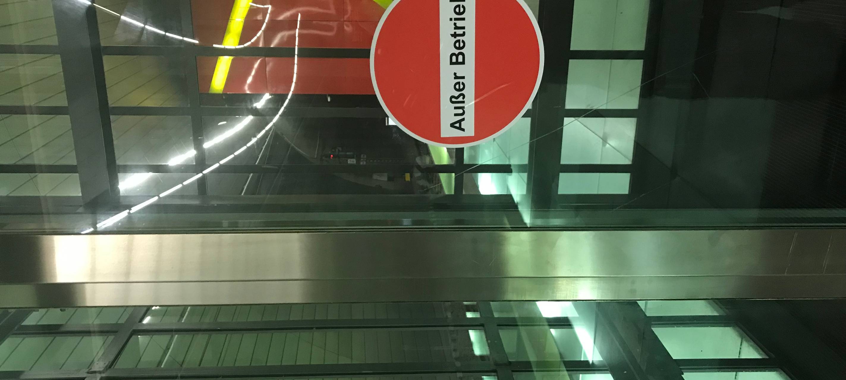 Außer Betrieb: Bochumer Fahrstühle und Rolltreppen