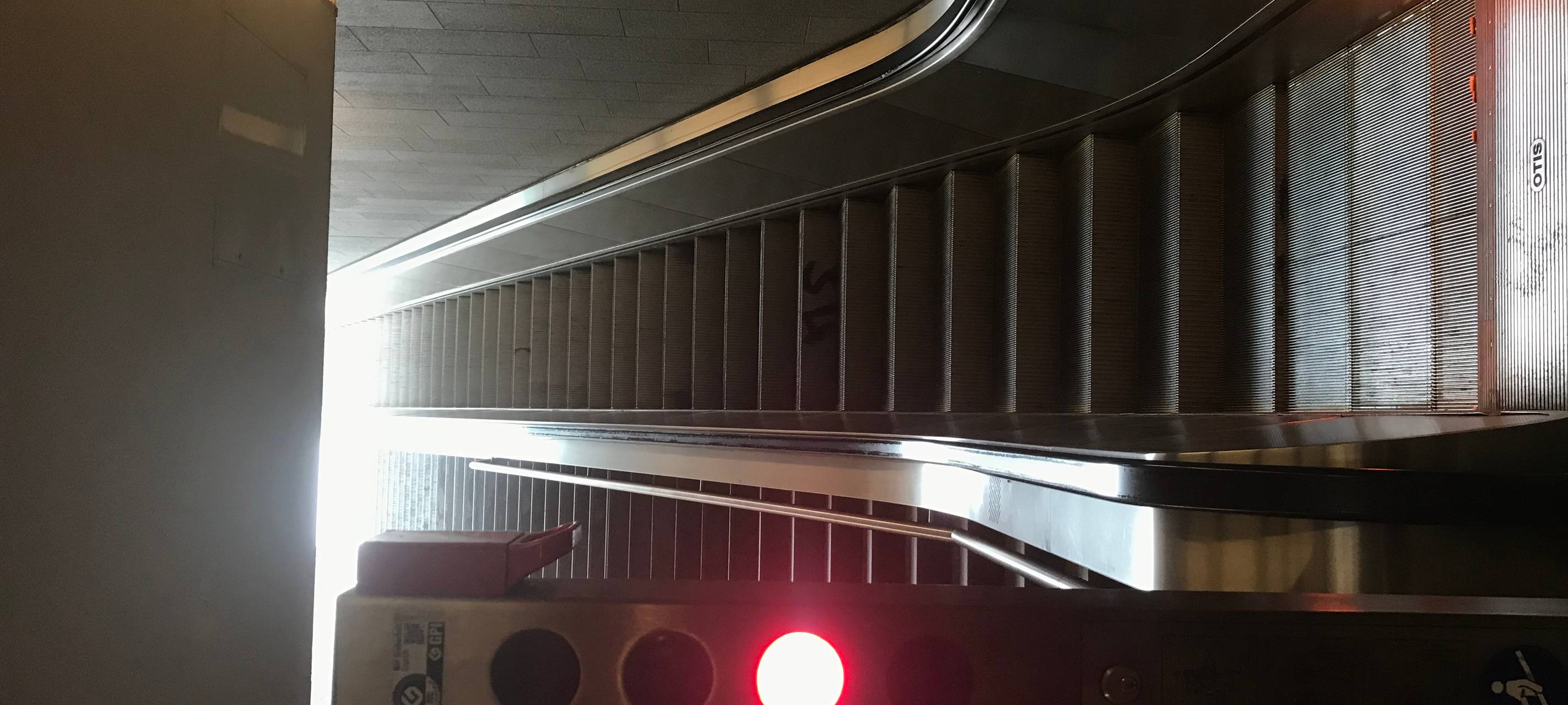 Außer Betrieb: Bochumer Fahrstühle und Rolltreppen