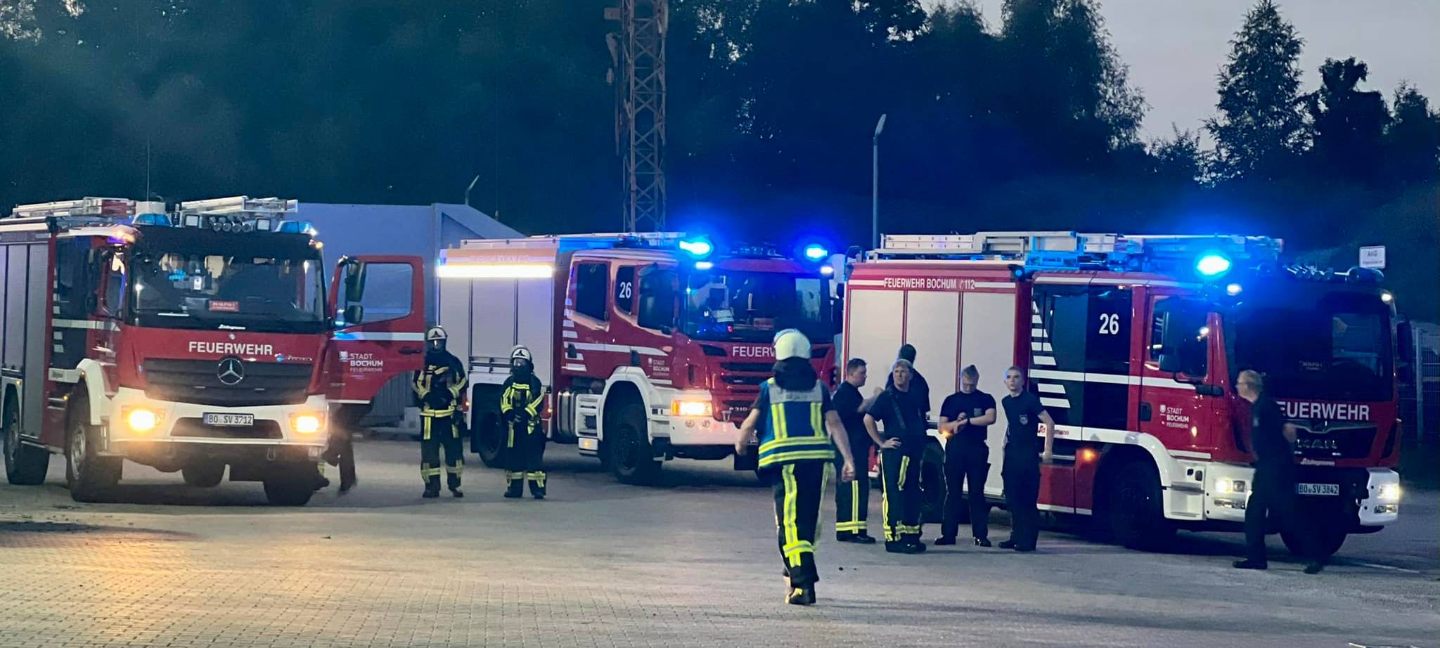 Großbrand in Bochumer Lagerhalle
