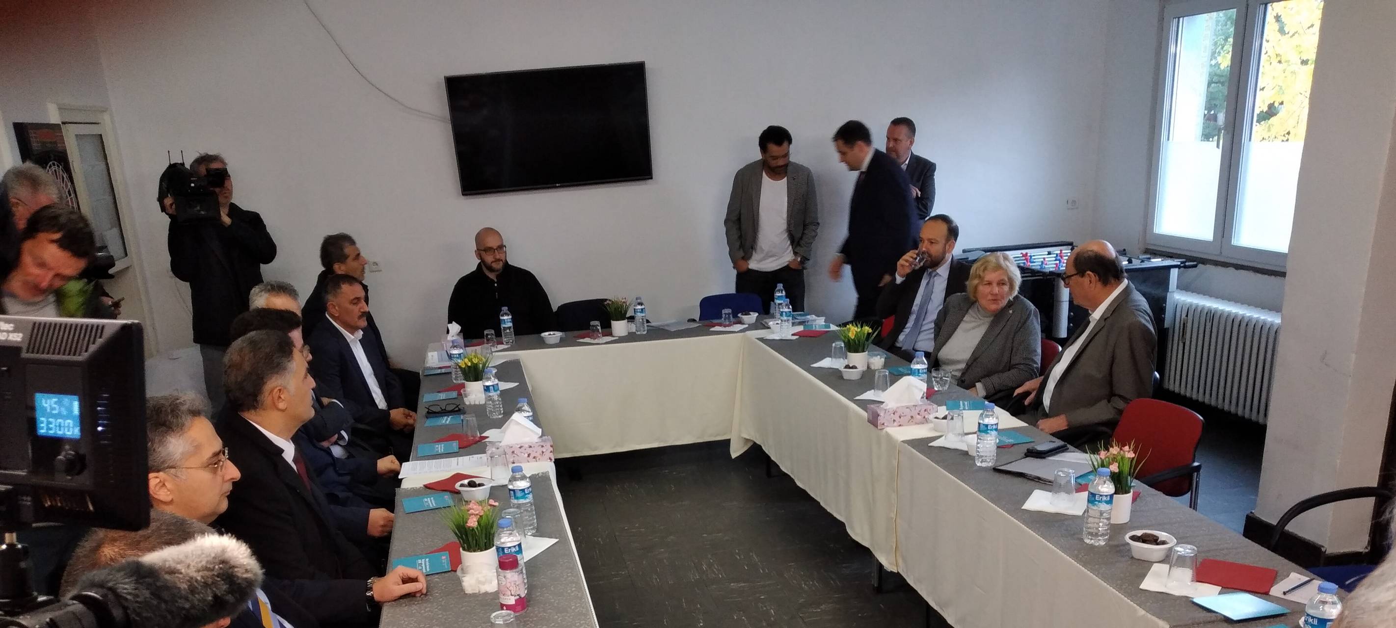 Treffen von jüdischen Glaubensvertretern in Bochumer Moschee