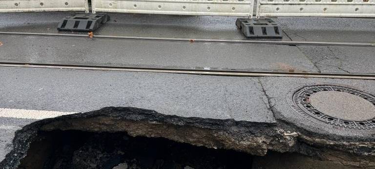 Tagesbruch in Bochum: Hattinger Straße gesperrt