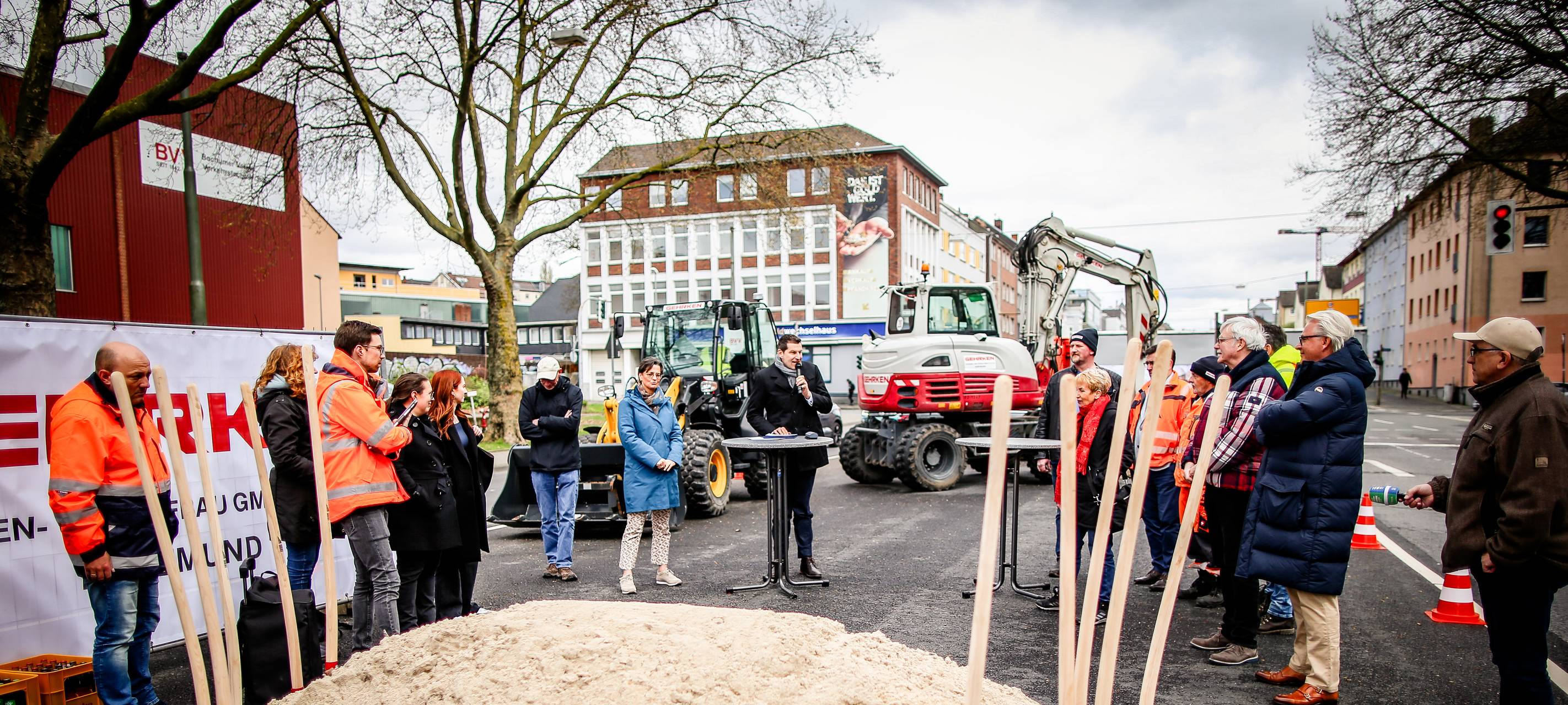 Spatenstich auf der Bochumer Alleestraße